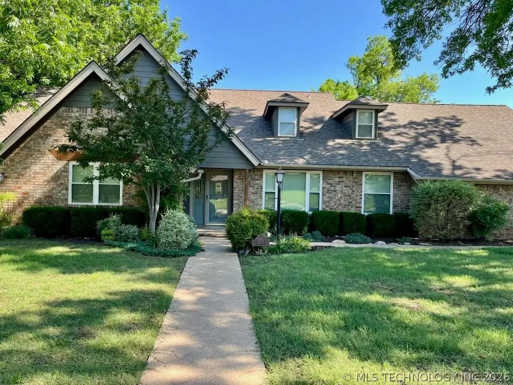 2995 E 56th Place S, Tulsa, OK 74105 - #1