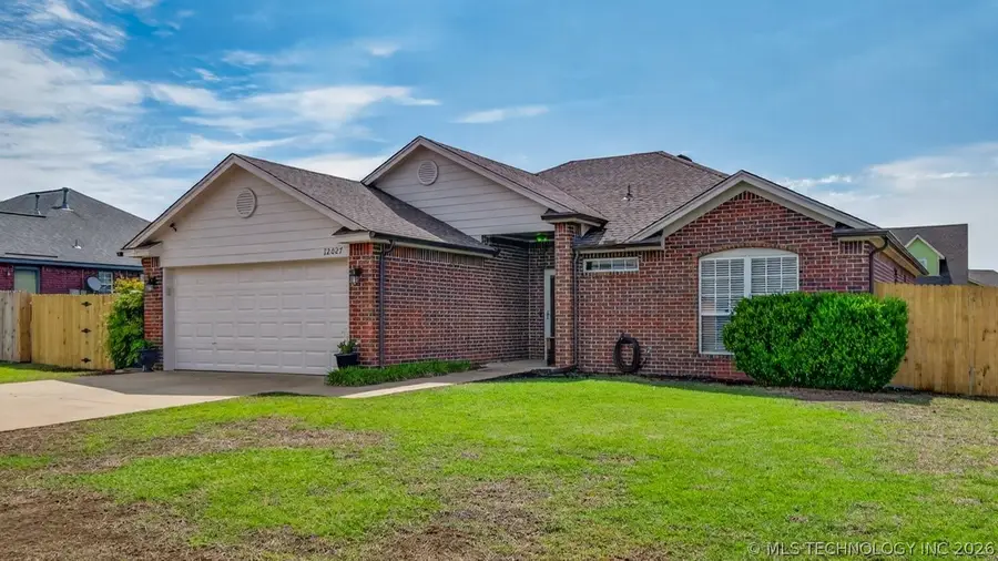 12027 N 108th East Avenue, Collinsville, OK 74021 - #3