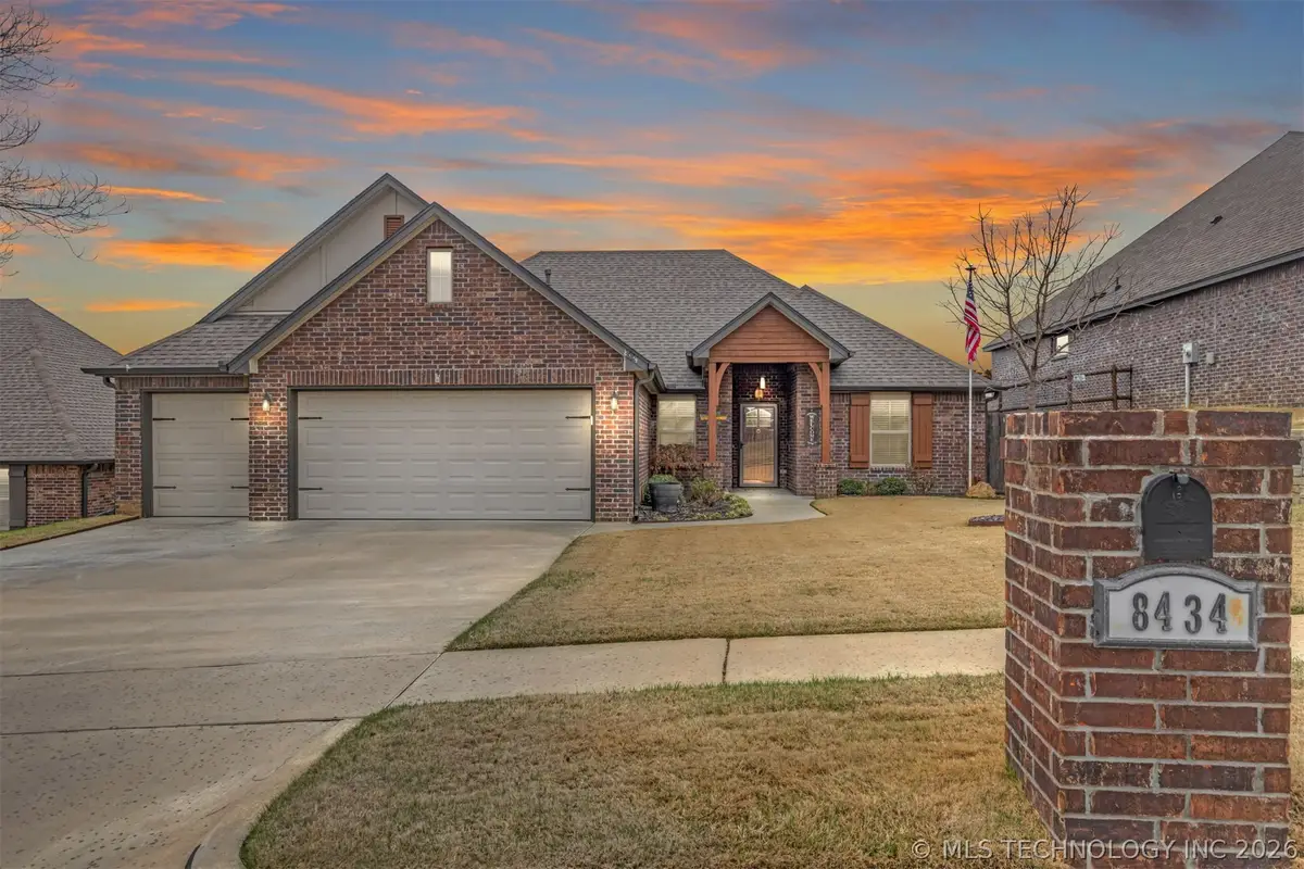 8434 N 77th Avenue, Owasso, OK 74055 - #1