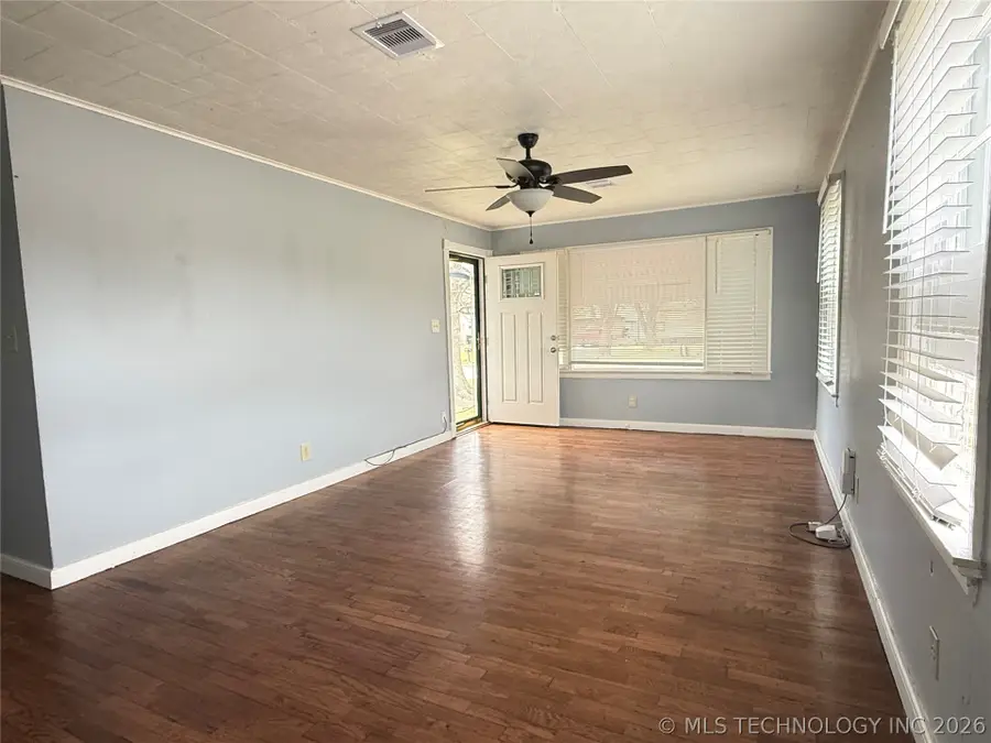 200 S Delaware Street, Dewey, OK 74029 - #3
