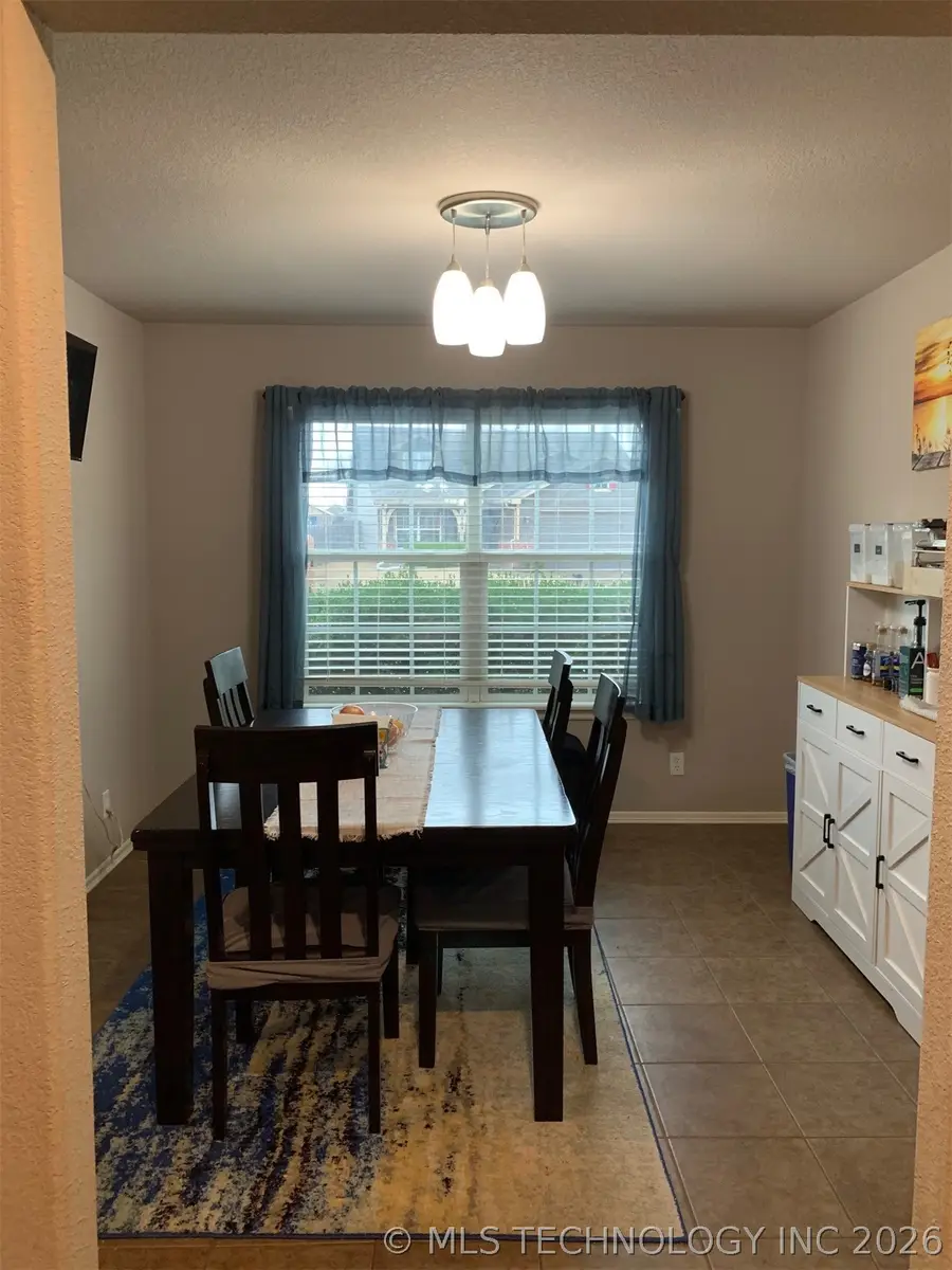 10705 N 154th East Avenue, Owasso, OK 74055 - #3