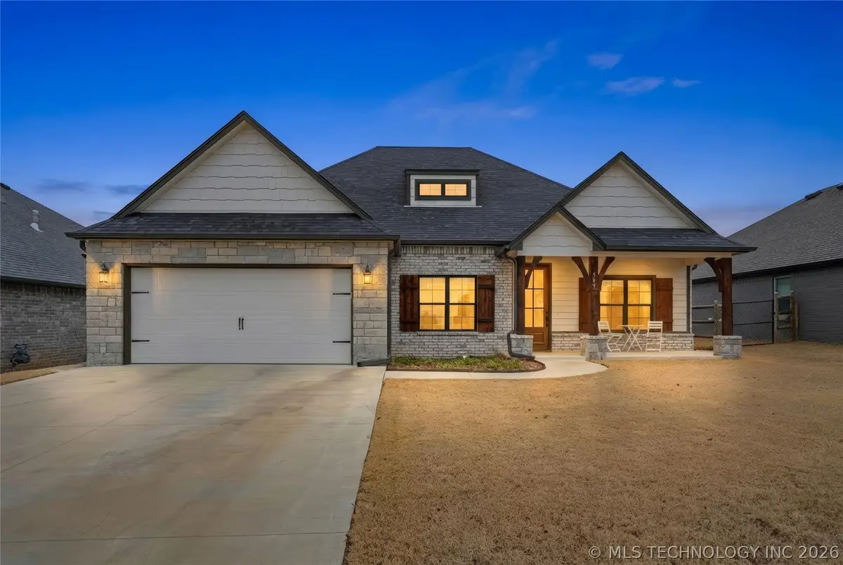 505 S Buffalo Avenue, Skiatook, OK 74070 - #1