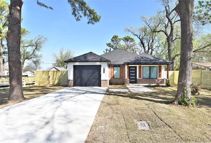 215 W 40th Place, Sand Springs, OK 74063 - #2