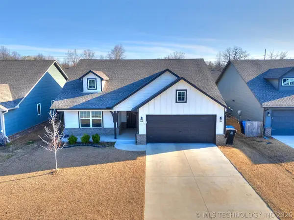 1917 E Van Buren Street, Broken Arrow, OK 74011