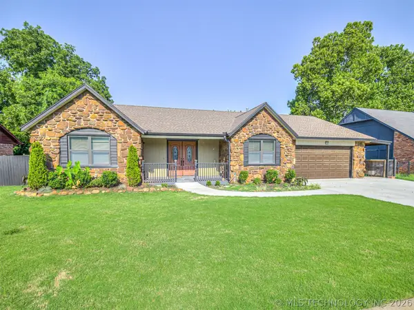 1012 N Forest Place, Jenks, OK 74037