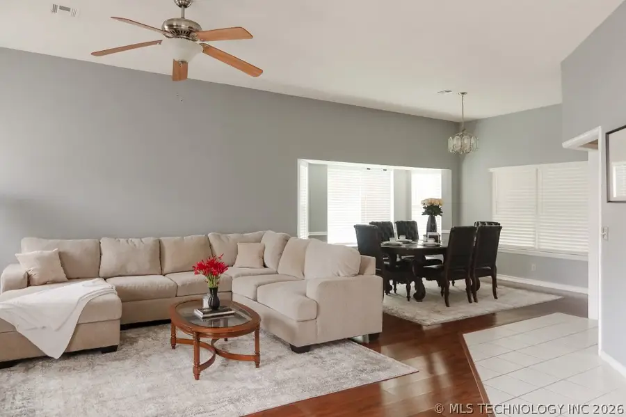 308 S Indianwood Avenue, Broken Arrow, OK 74012 - #3