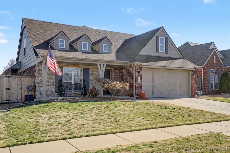 909 S Desert Palm Avenue, Broken Arrow, OK 74012 - #2