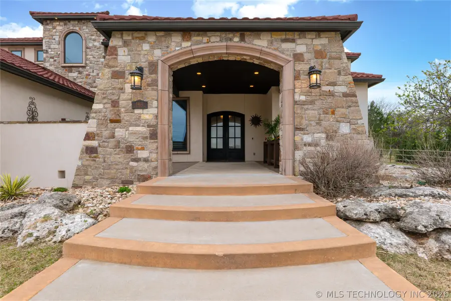 6403 N Wildwood Lane, Owasso, OK 74055 - #2