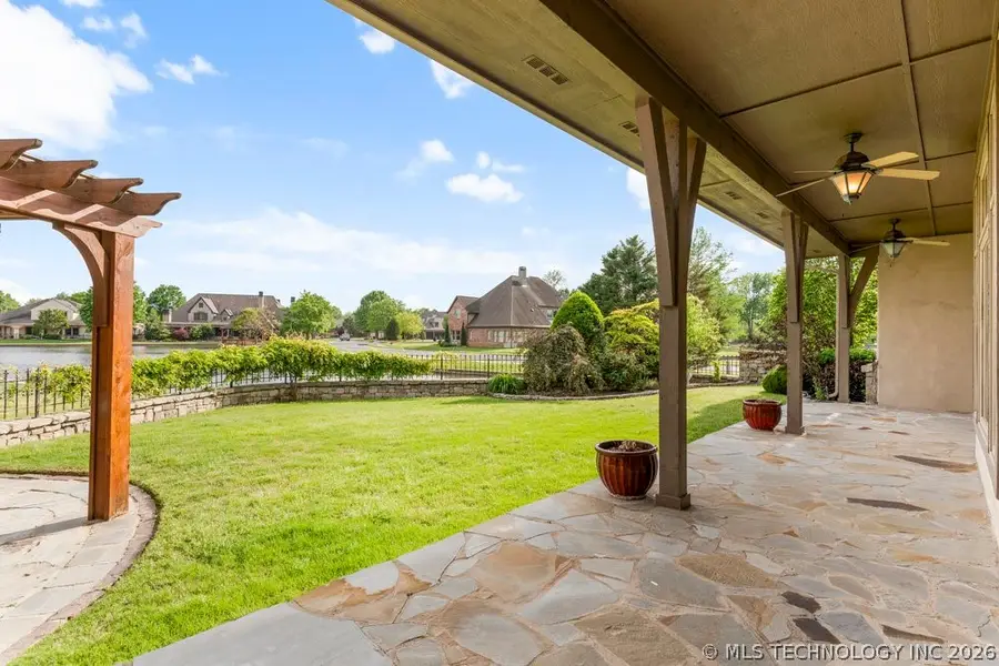 301 E Glendale Street S, Broken Arrow, OK 74011 - #2