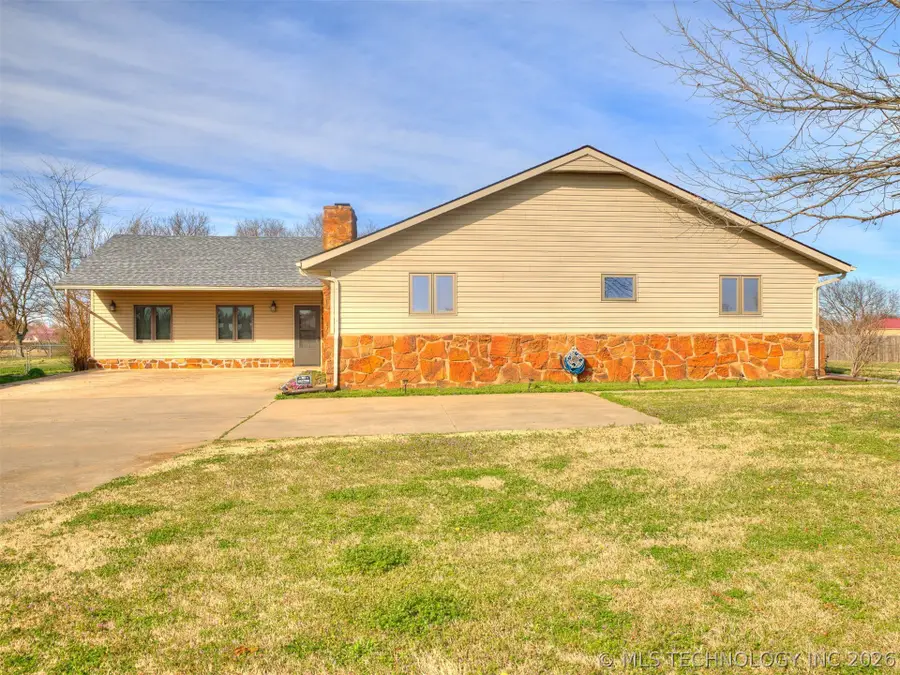 26 Sunshine Lane, Pryor, OK 74361 - #3