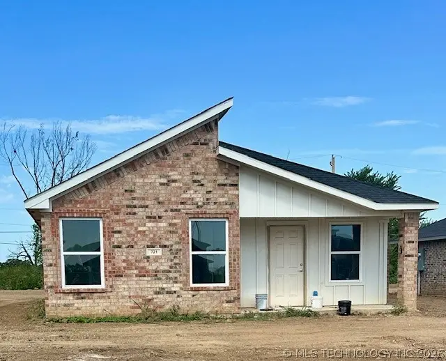 721 Elm Street, Seminole, OK 74868 - #2