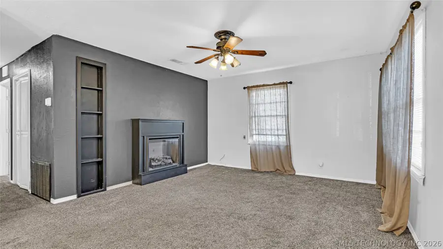 1731 Tower Drive, Ardmore, OK 73401 - #2