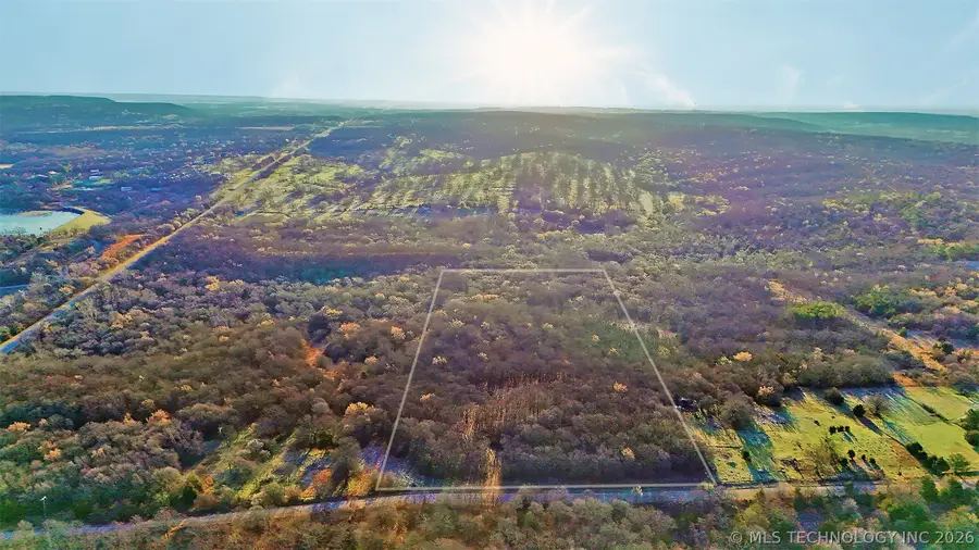 8250 Valley View Drive, Beggs, OK 74421 - #3