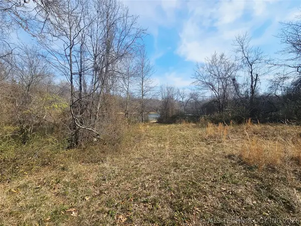 4 E 500 Road, Claremore, OK 74019