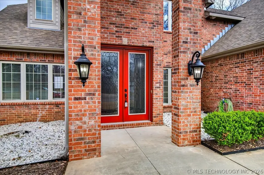 618 Kenwood Drive, Bartlesville, OK 74006 - #3