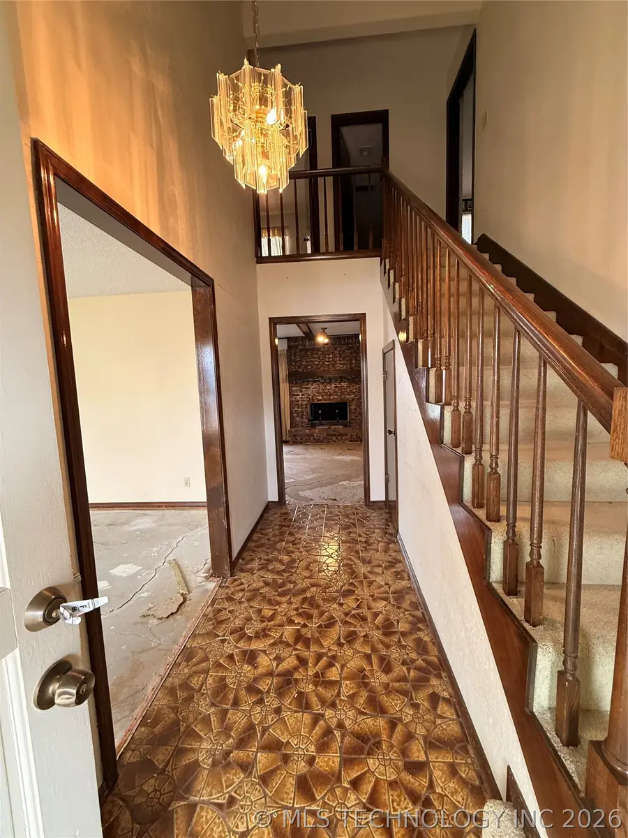 1600 W Pittsburg Street, Broken Arrow, OK 74012 - #2