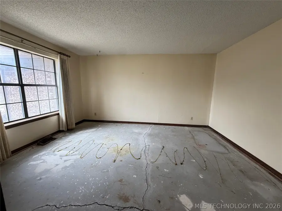 1600 W Pittsburg Street, Broken Arrow, OK 74012 - #3