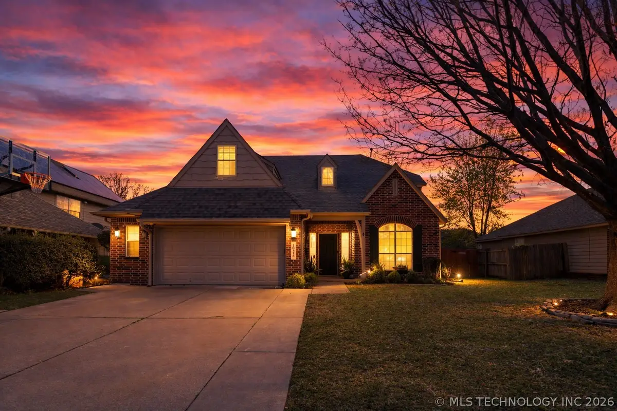 10338 E 111th Place, Bixby, OK 74008 - #1