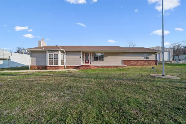 2 W Walnut Street, Salina, OK 74365