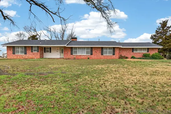 701 Winding Way, Bartlesville, OK 74006