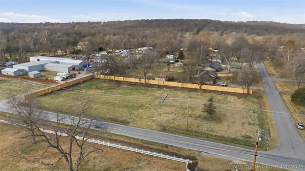 8550 S 33rd West Avenue, Tulsa, OK 74132