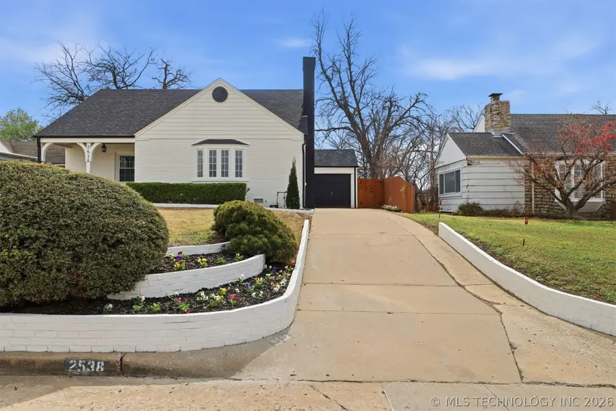 2538 E 17th Place, Tulsa, OK 74104 - #2