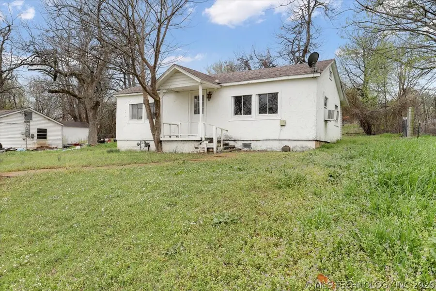 815 N J Street, Hugo, OK 74743 - #3