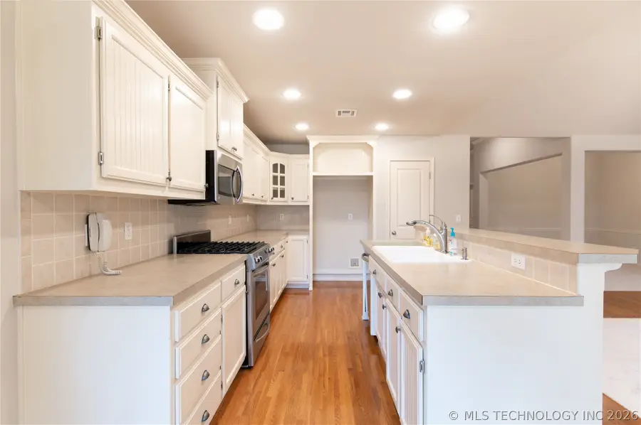 4303 S Sweet Gum Avenue, Broken Arrow, OK 74011 - #2