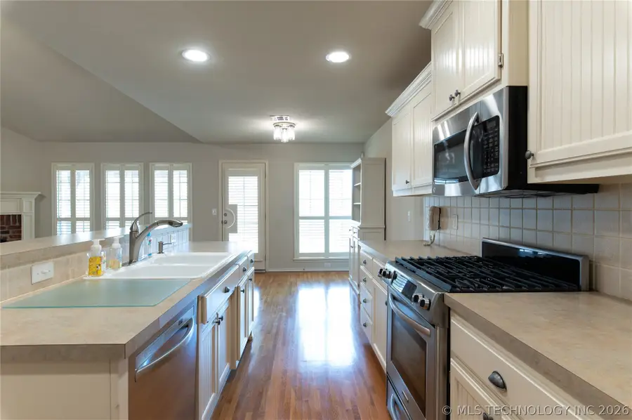 4303 S Sweet Gum Avenue, Broken Arrow, OK 74011 - #3