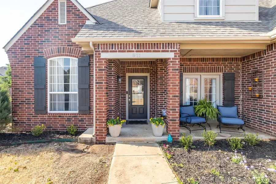 911 W Indianapolis Place, Broken Arrow, OK 74012 - #3