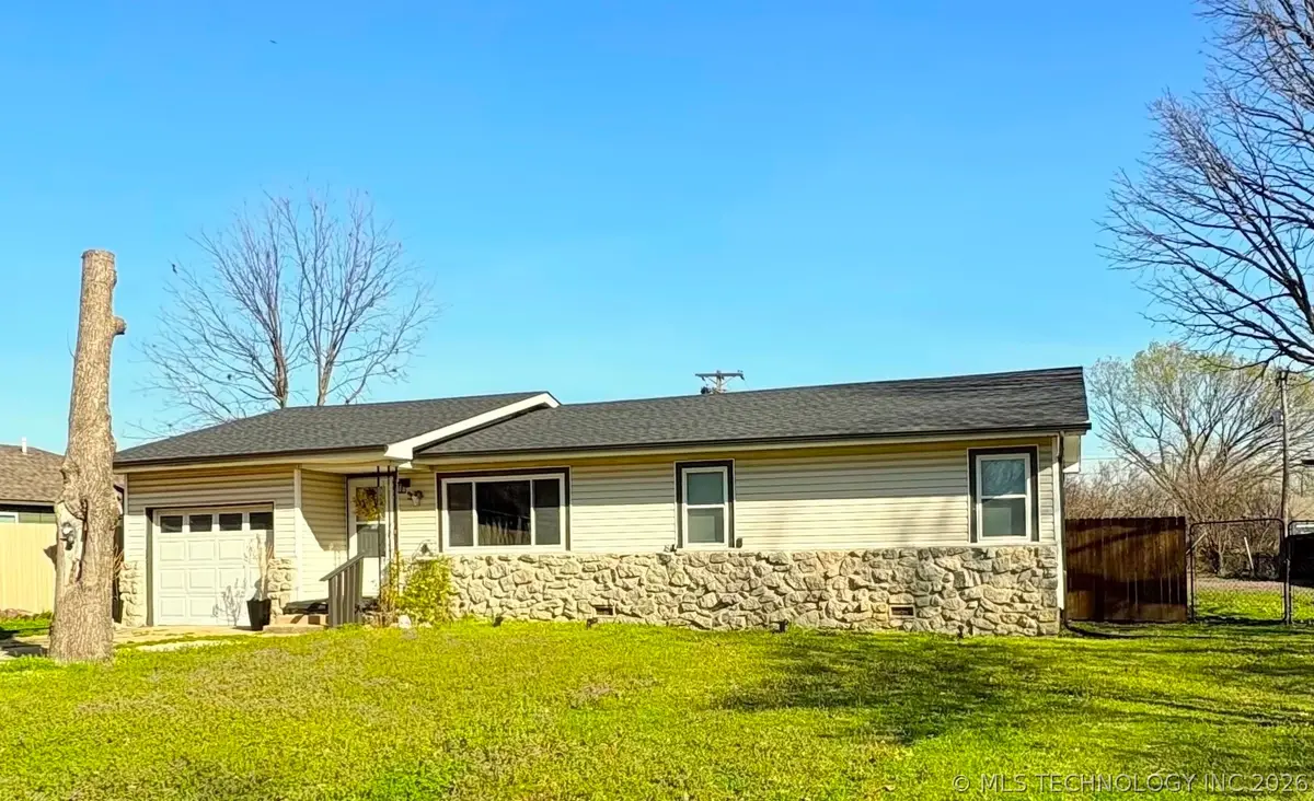 1414 W Bert Street, Claremore, OK 74017 - #1