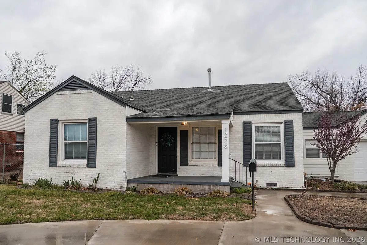 1228 S Yale Avenue, Tulsa, OK 74112 - #1