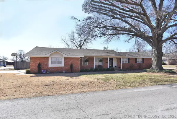 104 E 11th Street, Hominy, OK 74035