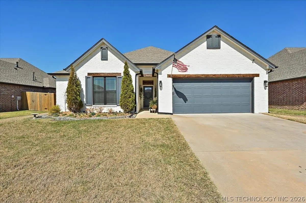 27423 E 109th Street S, Coweta, OK 74429 - #1