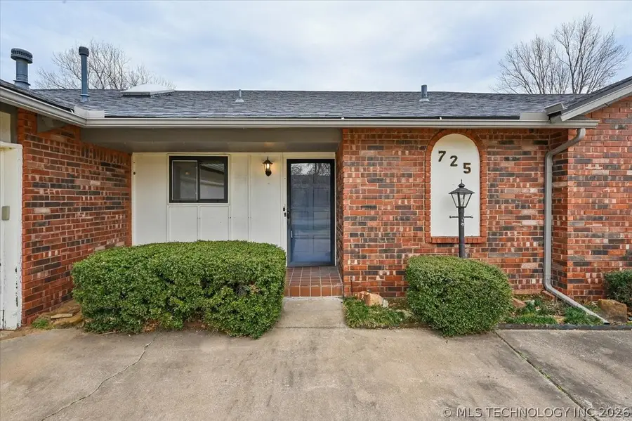 725 Magnolia Court, Broken Arrow, OK 74011 - #2