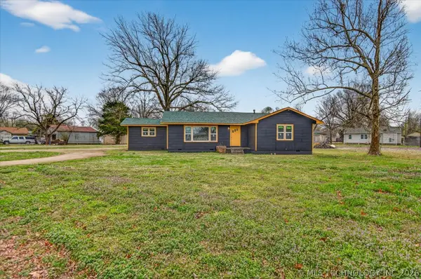 507 W Russell Avenue, Nowata, OK 74048