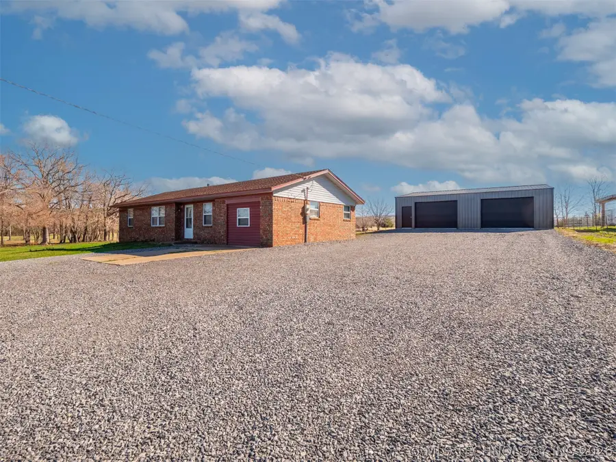 2094 Hartshorne Adamson Road, Hartshorne, OK 74547 - #3