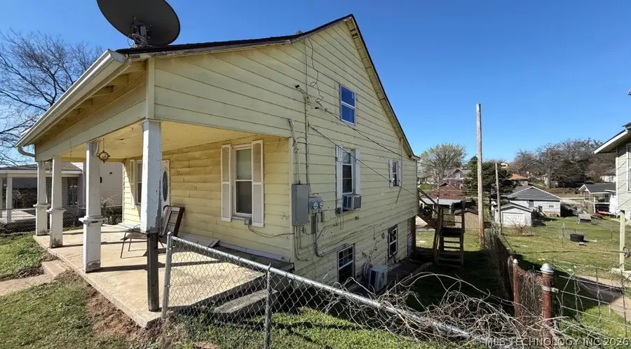 408 N Lincoln Avenue, Sand Springs, OK 74063 - #2