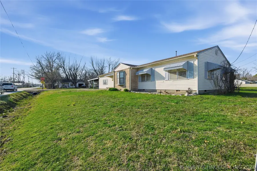 305 22nd Ne, Miami, OK 74354 - #2