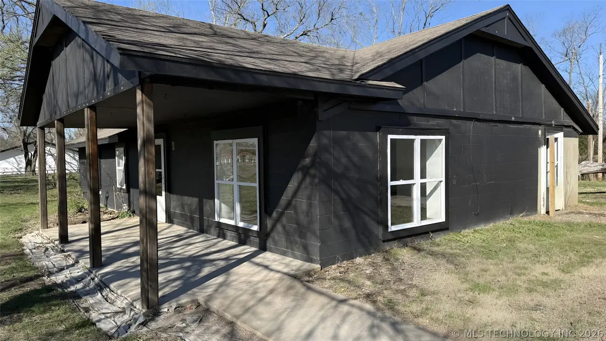 305 W Commercial Street, Inola, OK 74036 - #1