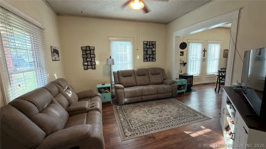 605 E Caddo Street, Cleveland, OK 74020 - #3