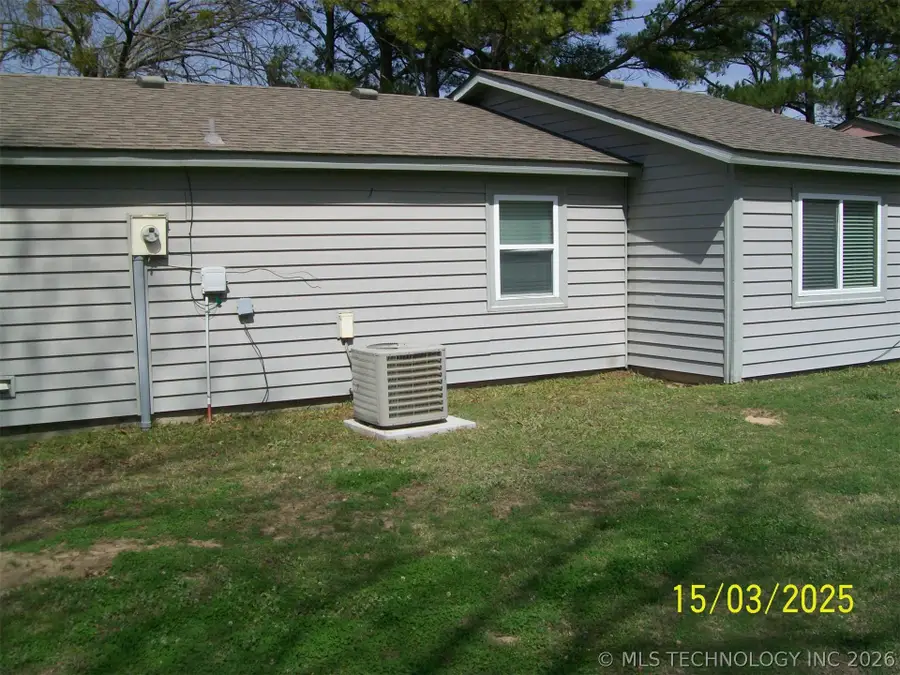 303 Willow Street, Lone Grove, OK 73443 - #2