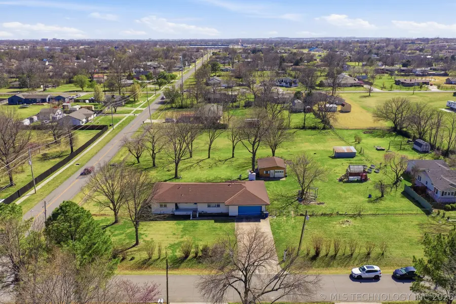8726 E 14th Street, Tulsa, OK 74112 - #2