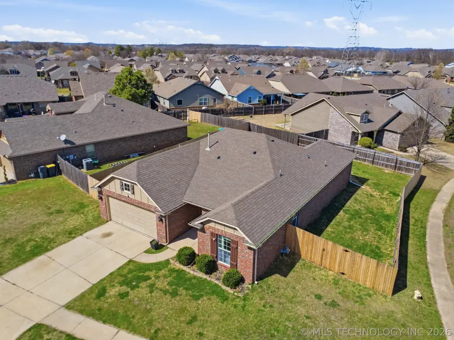 3905 W 105th Place S, Jenks, OK 74037 - #3
