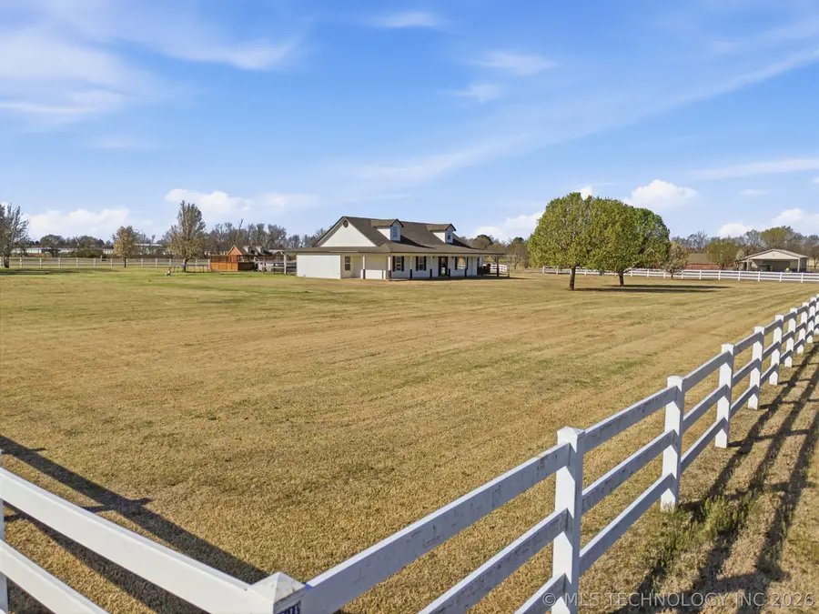 16921 Elm Lane, Morris, OK 74445 - #2