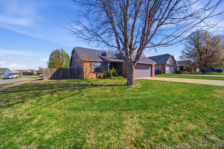 3604 E Aurora Street, Broken Arrow, OK 74014 - #2