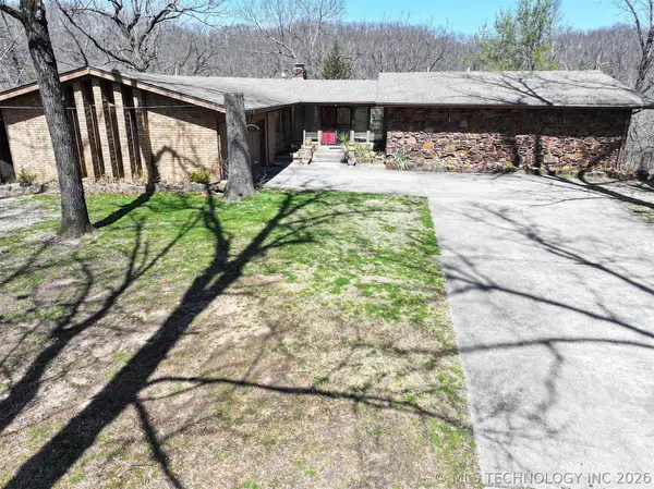 24044 W Flint Ridge Lane, Park Hill, OK 74451