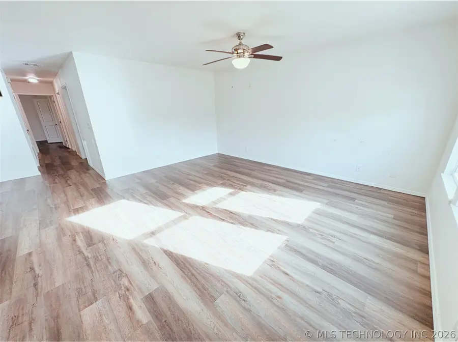 3817 S 29th West Avenue, Tulsa, OK 74107 - #2