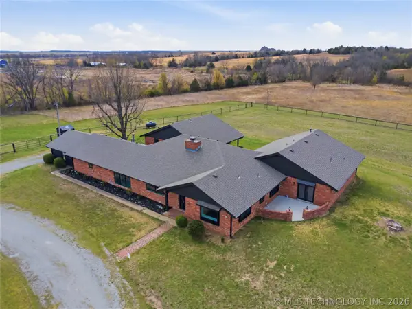 402691 W 2400 Road, Bartlesville, OK 74006