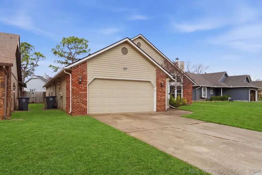 7622 S Trenton Avenue, Tulsa, OK 74136 - #2